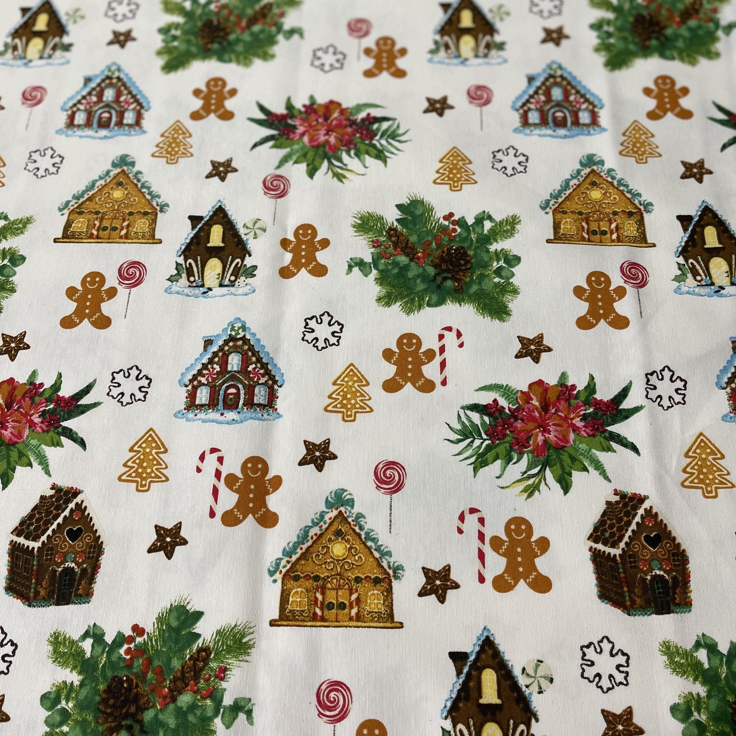 Novogodišnji Stolnjak S015