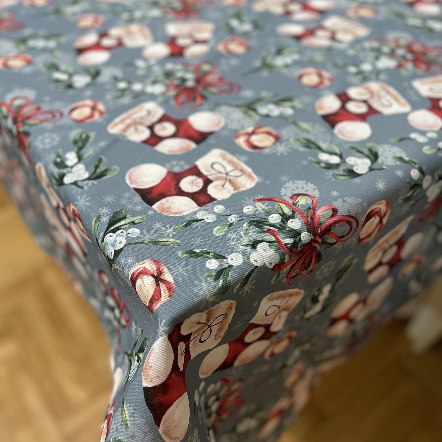 Novogodišnji Stolnjak S007