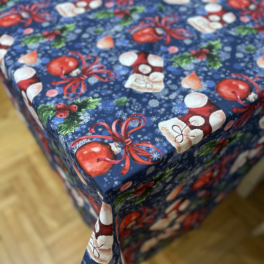 Novogodišnji Stolnjak S008