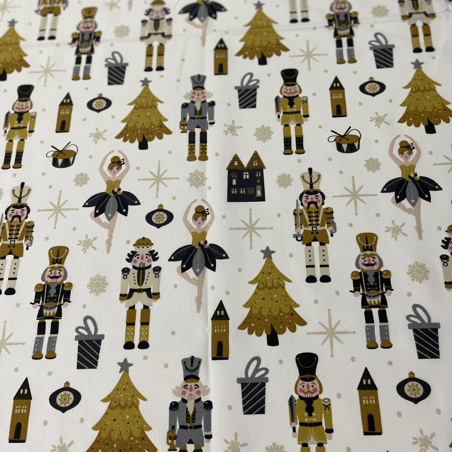 Novogodišnji Stolnjak S012